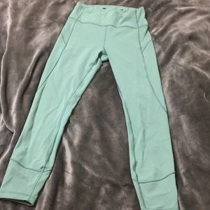 Lululemon In movement tight 25”